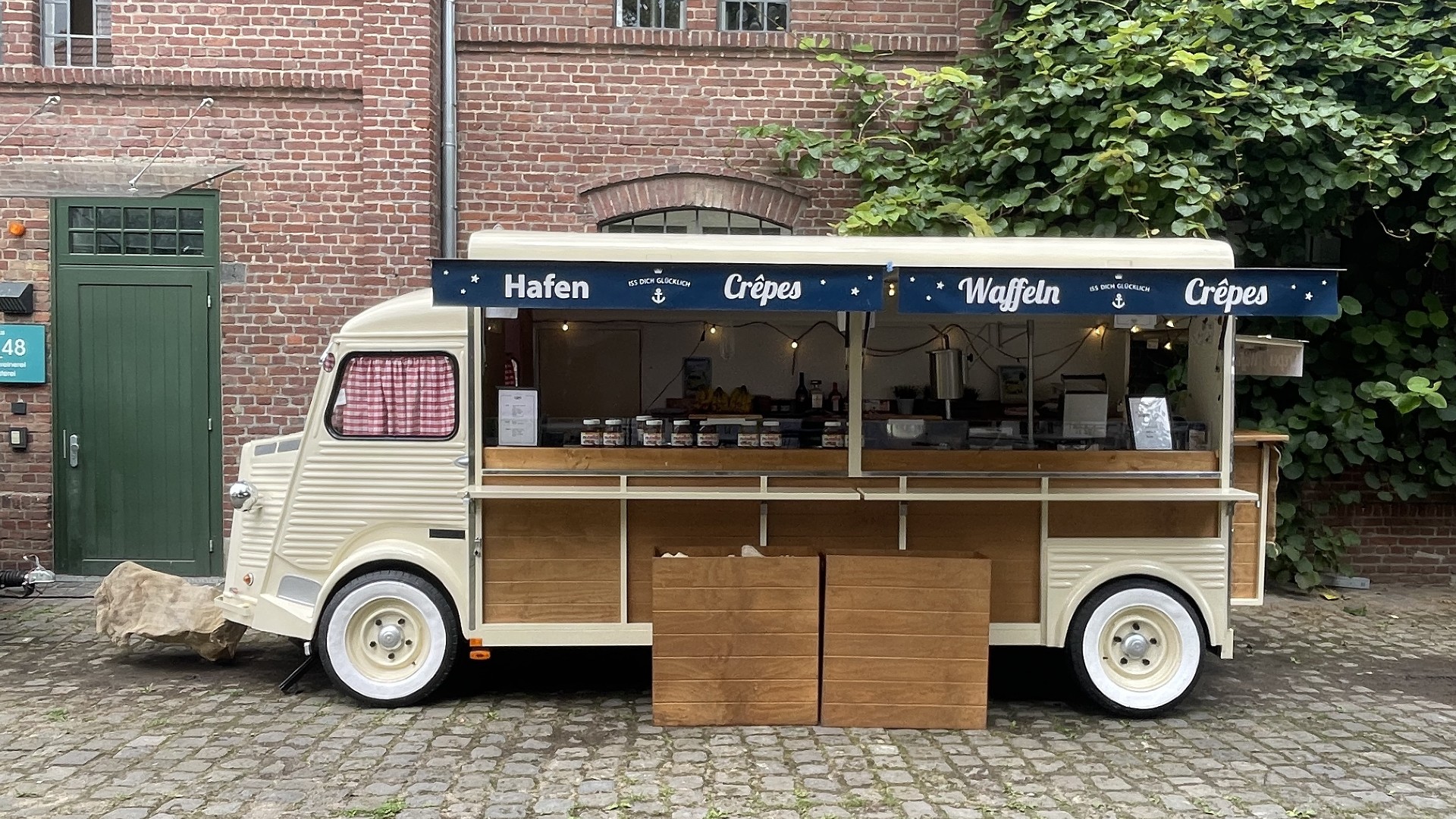 Happy Crêpe Citroën HY lang – mobiler Crêpes Truck für Firmenevents und Großevents