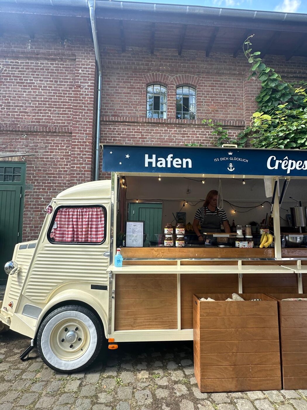 Citroën HY lang Rheinauhafen – Crêpe Catering Großevent Düsseldorf